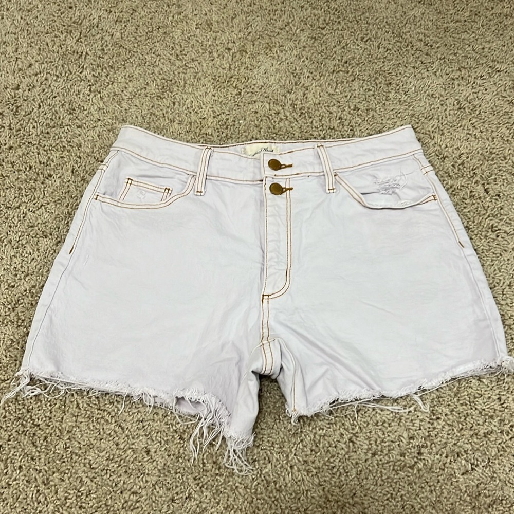 Universal Thread Shorts